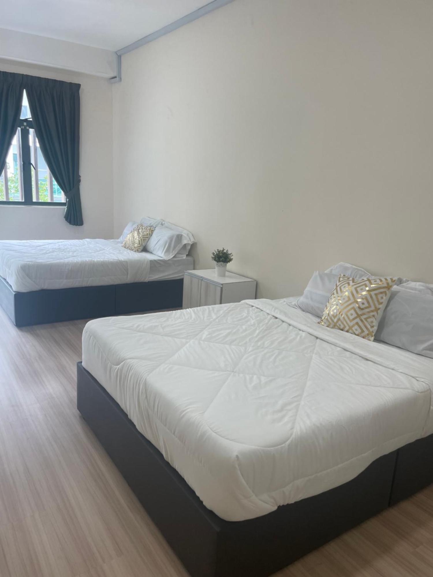 Luxury, Affordable And Spacious Private With Swimming Pool & Jacuzzi For 20 Ppl *